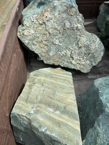 Ландшафтные глыбы зелёные 200-500 килограмм купить в Осе