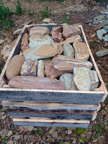 Златолит жёлтый, жёлто-зелёный глыбки и валуны для ланшафтного дизайна купить в Осе