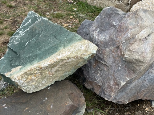 Камни для ландшафтного дизайна зелёные 10-60 килограмм купить в Осе