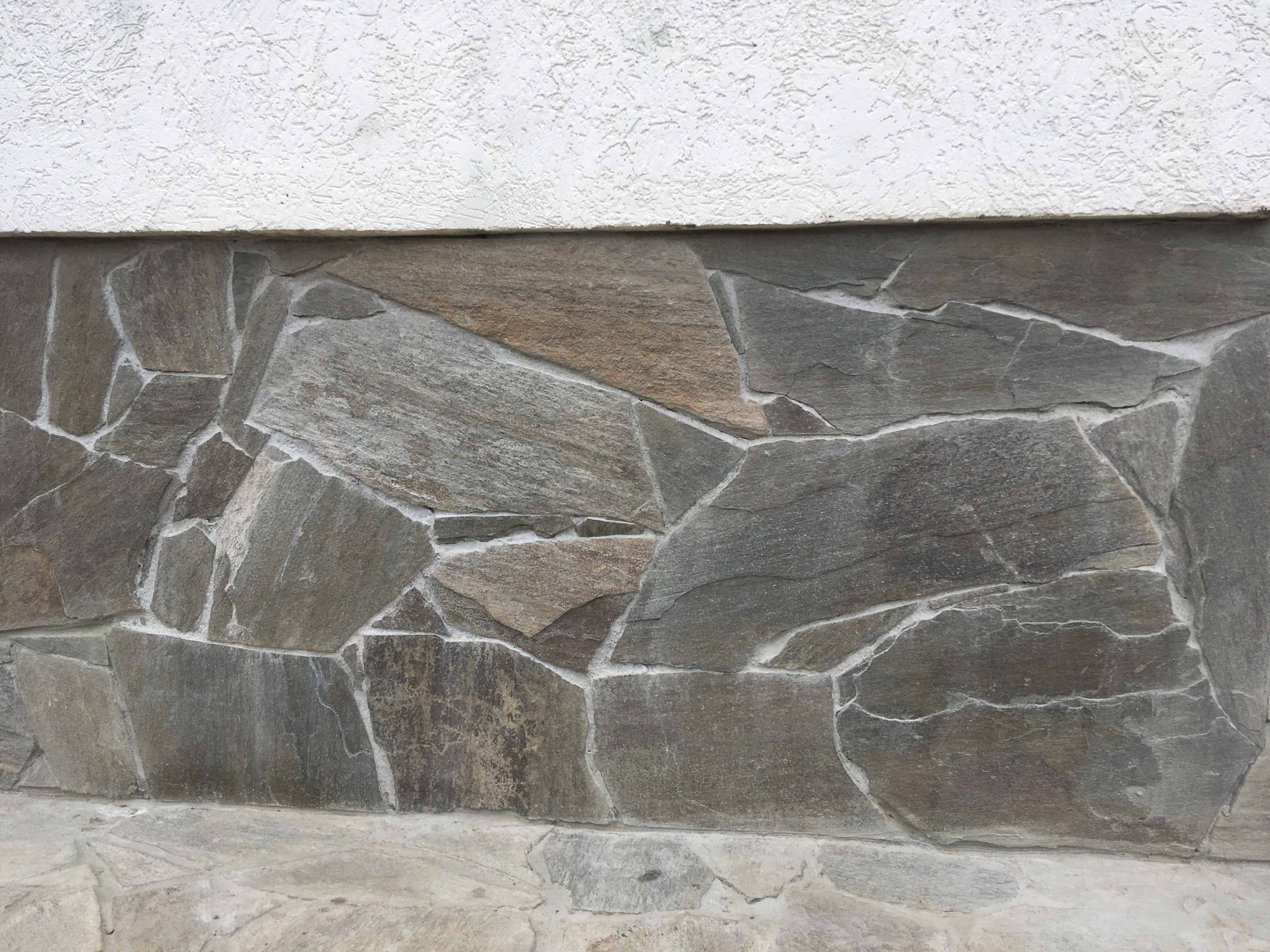 Плитняк златолит Уральский  для фасада купить в Осе