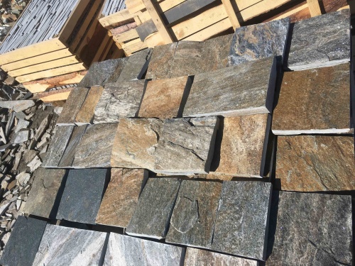 Плитка пилёная златолит Уральский для цоколя, отмостки купить в Осе