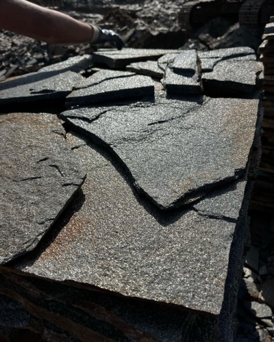 Плитняк златолит серебристый для фасада купить в Осе