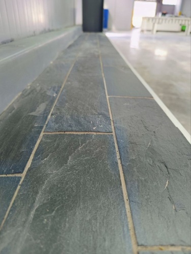 Плитка чёрная из натурального камня фасадная 30 см * 5 см, толщина 7 мм -30 мм купить в Осе